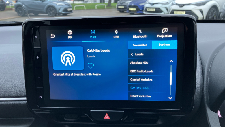 Toyota Yaris 1.5 Hybrid Design 5dr CVT Hybrid Hatchback